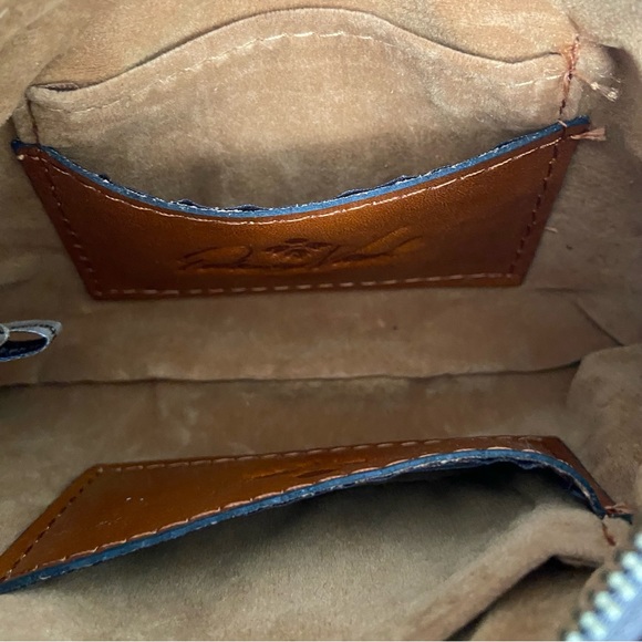 Patricia Nash Laser Cut Sherpa Leather Vinovo Wristlet - Picture 4 of 6